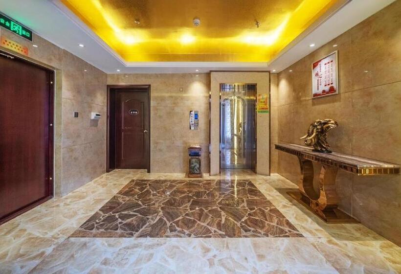 Starway Hotel Jiayuguang Fangte Silk Road Huashen