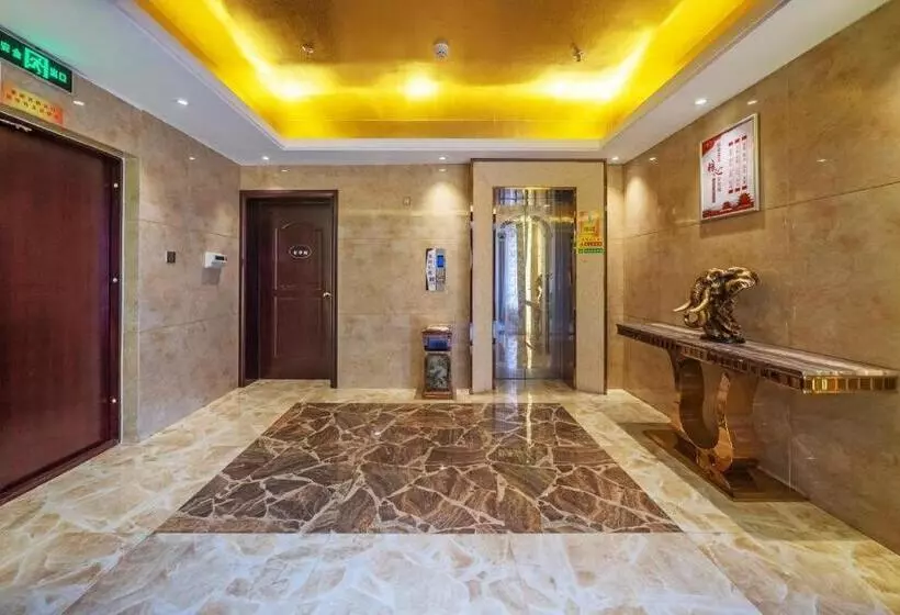 Starway Hotel Jiayuguang Fangte Silk Road Huashen