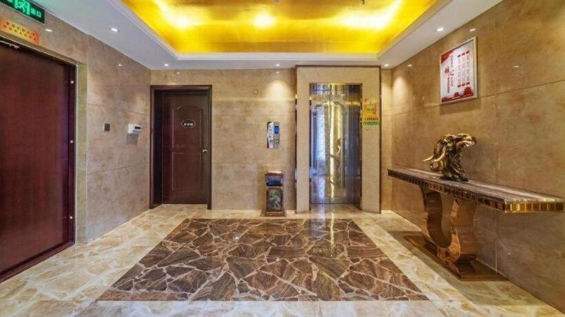 Starway Hotel Jiayuguang Fangte Silk Road Huashen