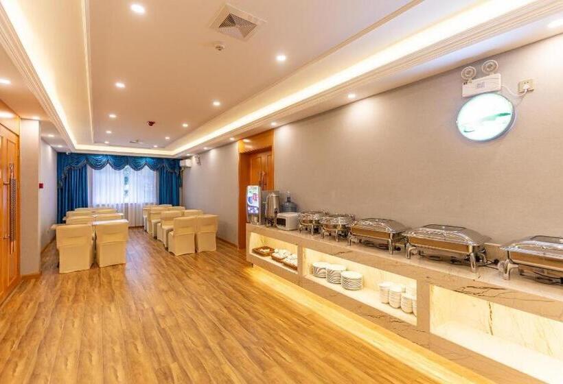 Starway Hotel Xinning Haihu New Area Xinhualian