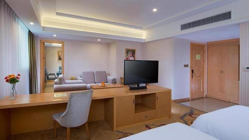 Vienna Hotel Guangdong Meizhou Fengshun