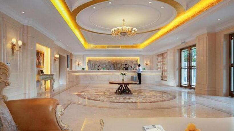 Vienna Hotel Nanchang West Station Guobo Metro Station