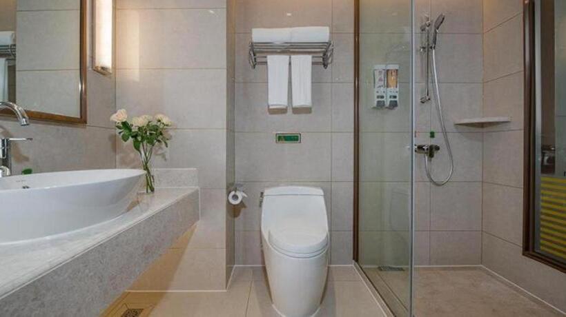 Vienna Hotel Nanchang West Station Guobo Metro Station