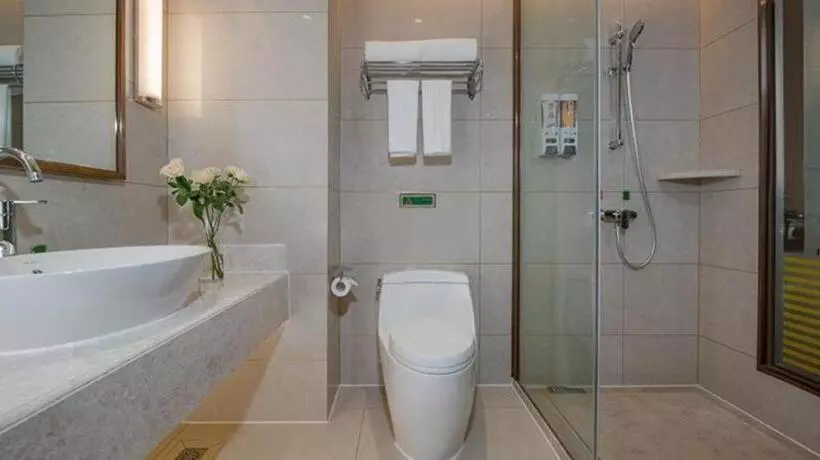 Vienna Hotel Nanchang West Station Guobo Metro Station