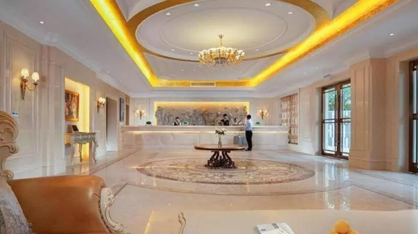 Vienna Hotel Nanchang West Station Guobo Metro Station