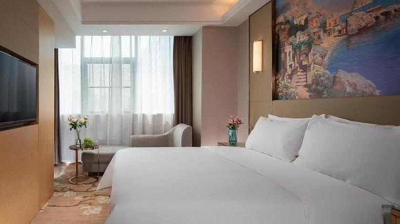 Vienna Hotel Nanchang West Station Guobo Metro Station