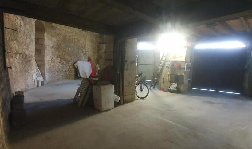 تختخواب و صبحانه Villa Art Nouveau