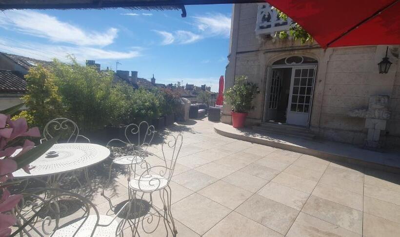 تختخواب و صبحانه Villa Art Nouveau