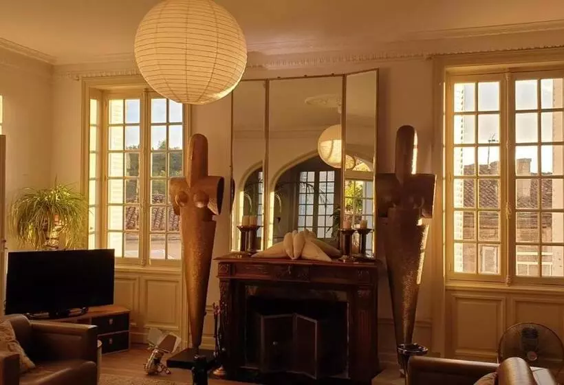 Aamiaismajoitus (B&B) Villa Art Nouveau