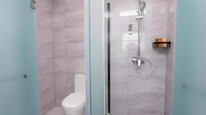 Borrman Hotel East Huai An Railway Station Zhou  Enlai Memorial