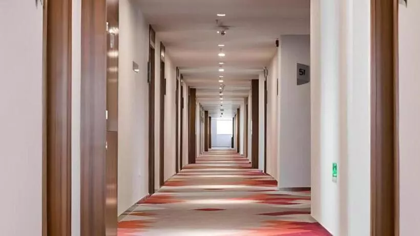 Borrman Hotel East Huai An Railway Station Zhou  Enlai Memorial