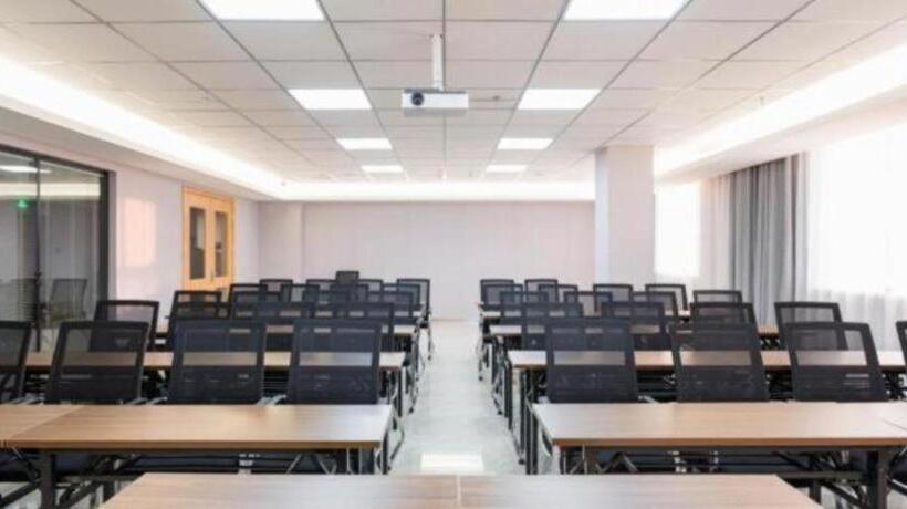 Borrman Hotel East Huai An Railway Station Zhou Enlai Memorial