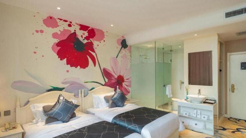 Chonpines Hotels· Shijiazhuang Fangbei