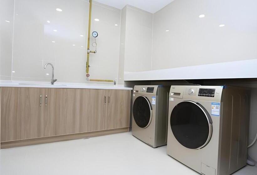 Echarm Hotel Wuhan Hanyang Wangjiawan Sixin Avenue Metro Station