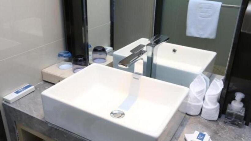 Echarm Hotel Wuhan Hanyang Wangjiawan Sixin Avenue Metro Station