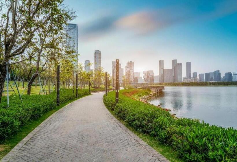 Greentree Eastern Hotel Shenzhen Nanshan District Qianhai Free Trade Zone Lilin Metro Station