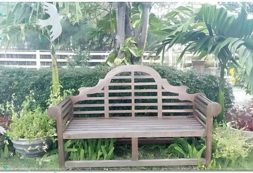 ホテル Baan Parinda