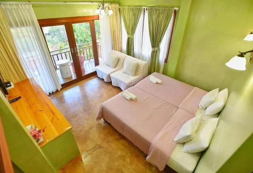 ホテル Baan Parinda