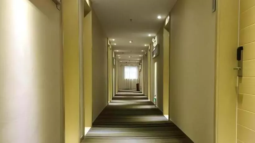 Hotelli City Comfort Inn Foshan Dali Guangfo Zhicheng