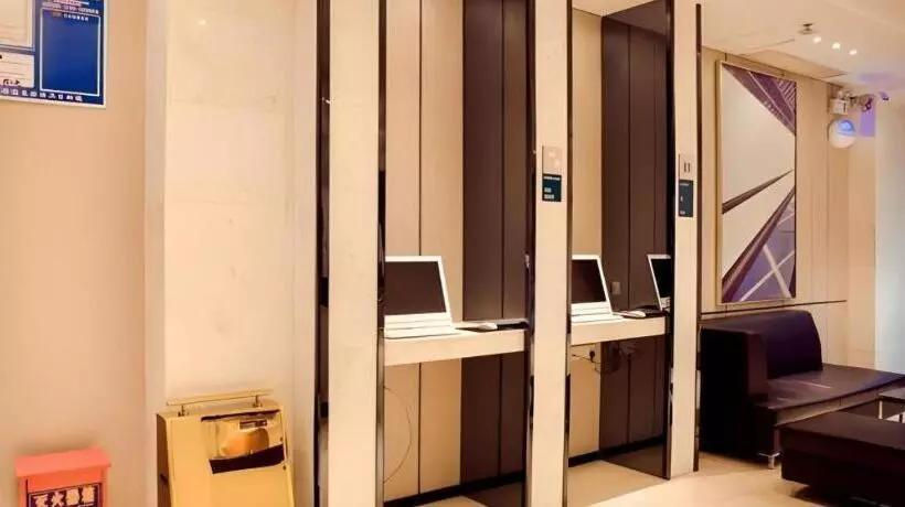 ホテル City Comfort Inn Xinyu Railway Station Walking Street