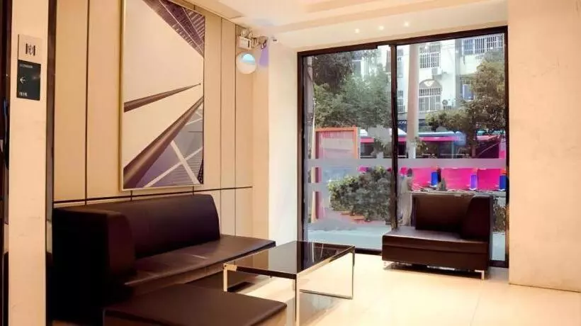 ホテル City Comfort Inn Xinyu Railway Station Walking Street