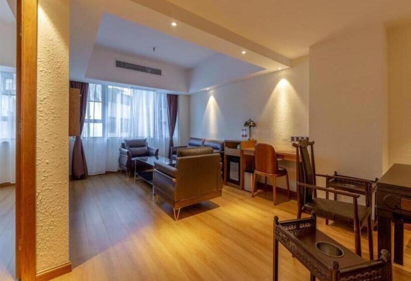 Otel James Joyce Coffetel Kunming Railway Station Huancheng Nan Road Metro Station