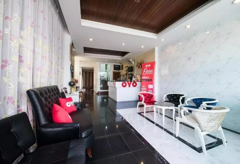 Hotelli Oyo 371 Sea Breeze Residence