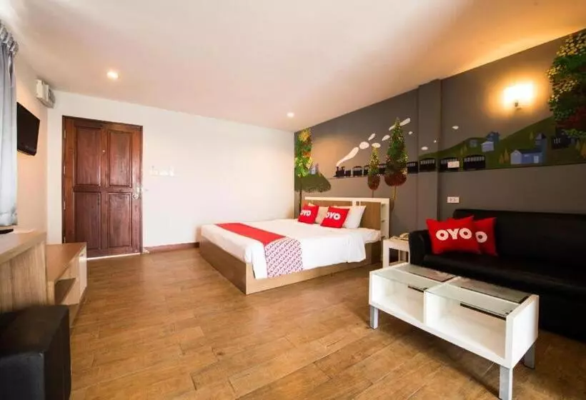 Hotelli Oyo 371 Sea Breeze Residence