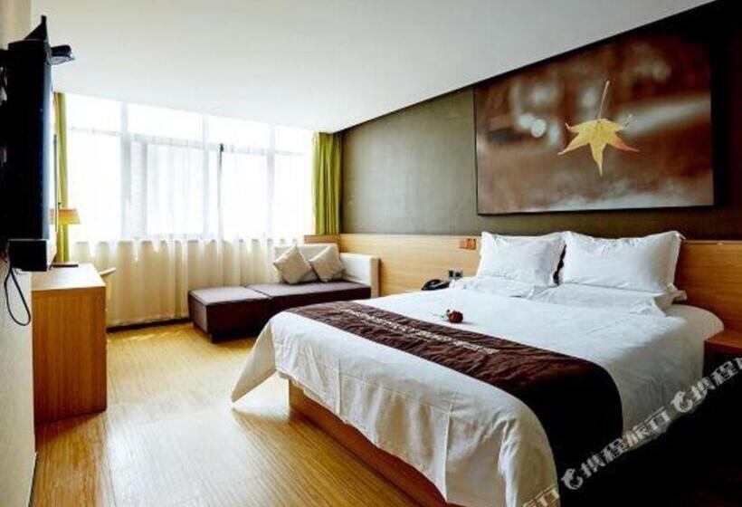 Iu Hotel Zhengzhou Erqi Wanda Plaza Daxue Road Branch