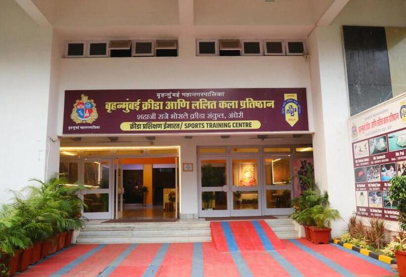 Kasa De Tortoise Hotel By Umrb Andheri Sport Complex