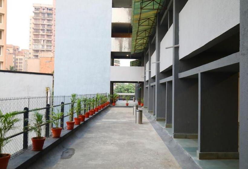 Kasa De Tortoise Hotel By Umrb Andheri Sport Complex