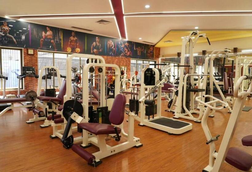 Kasa De Tortoise Hotel By Umrb Andheri Sport Complex