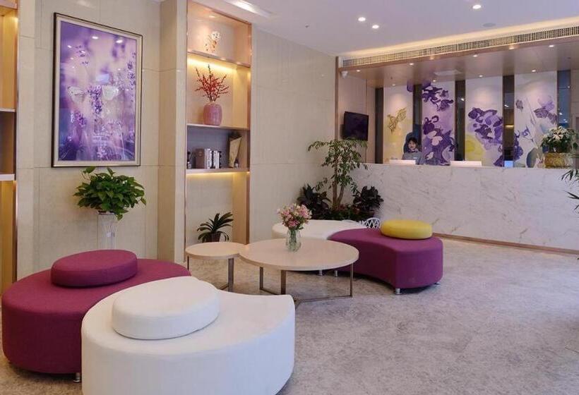 Lavande Hotel Wuhan Huazhong Normal University Guangbutun Metro Station