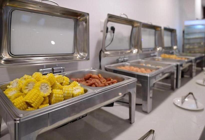 Lavande Hotel Wuhan Huazhong Normal University Guangbutun Metro Station