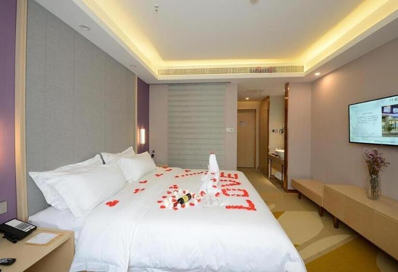 Lavande Hotel Wuhan Huazhong Normal University Guangbutun Metro Station