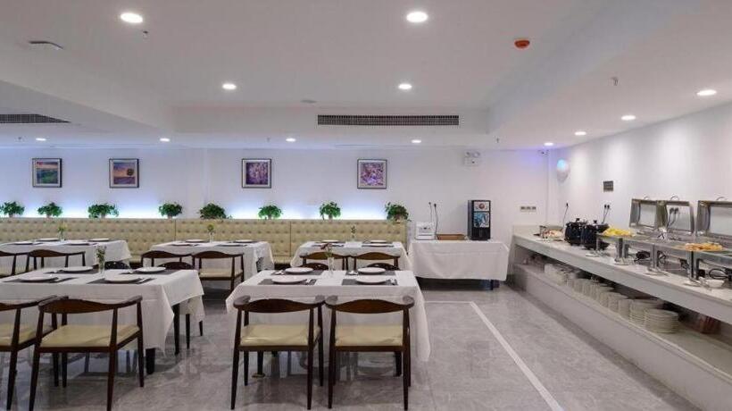 Lavande Hotel Wuhan Huazhong Normal University Guangbutun Metro Station