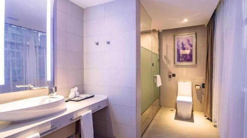 Lavande Hotel·xiangyang Tianyuan Four Seasons City