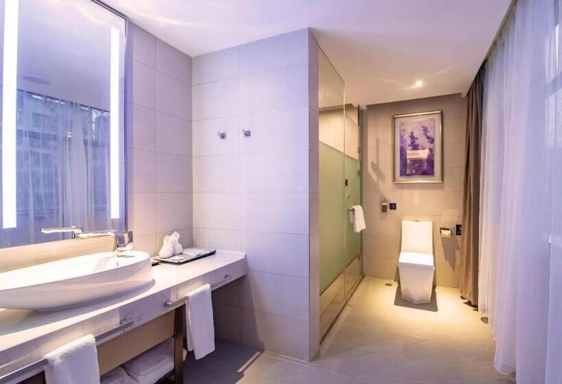 Lavande Hotel·xiangyang Tianyuan Four Seasons City