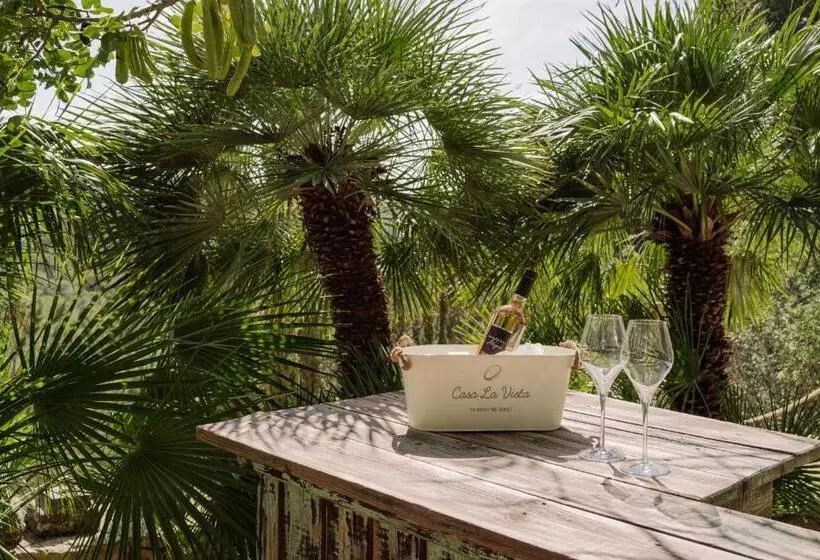 Aamiaismajoitus (B&B) Casa La Vista