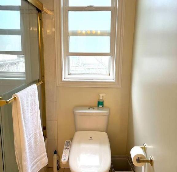 تختخواب و صبحانه Sunshine House # 3