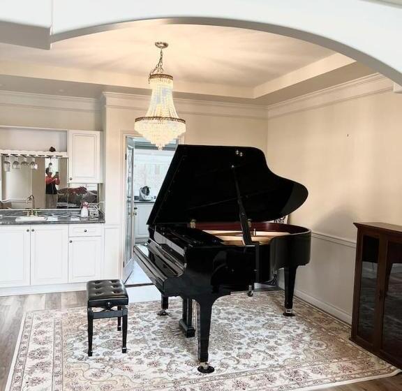 تختخواب و صبحانه Sunshine House # 3