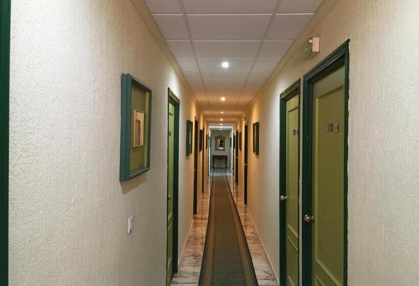 هتل Atalayas Zafra