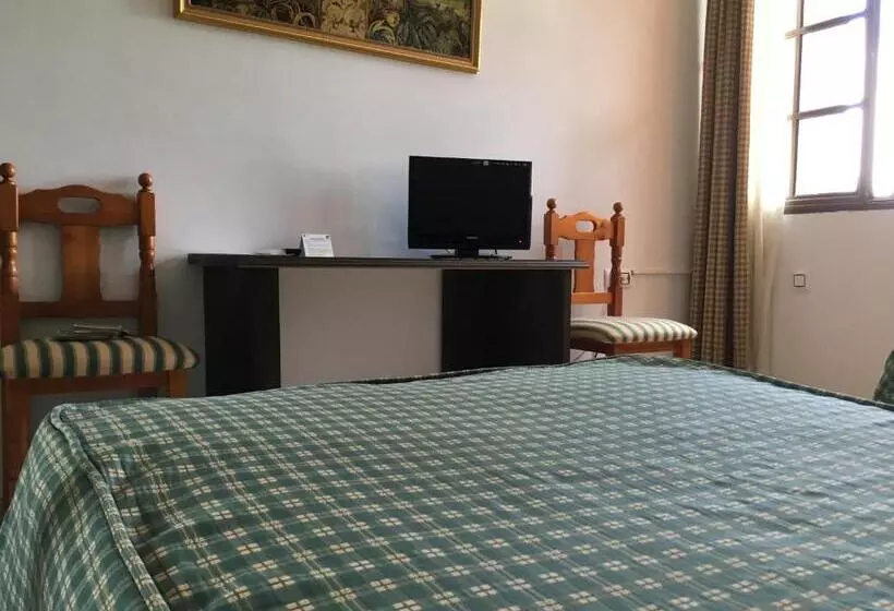 هتل Atalayas Zafra