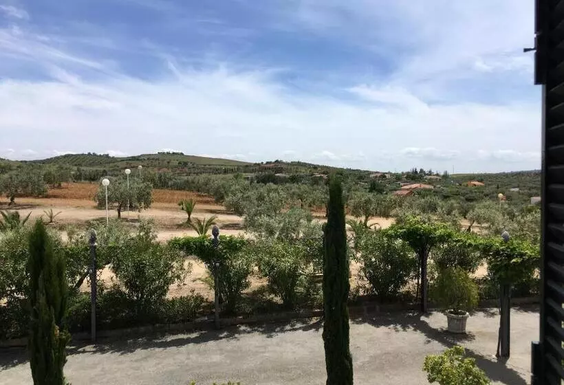 هتل Atalayas Zafra