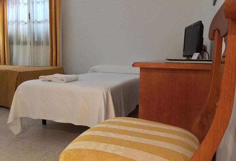 هتل Atalayas Zafra