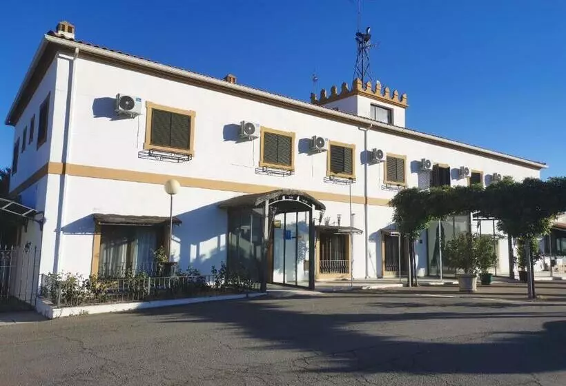 هتل Atalayas Zafra