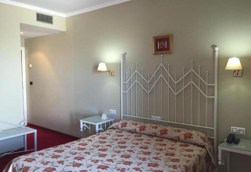 هتل Atalayas Zafra