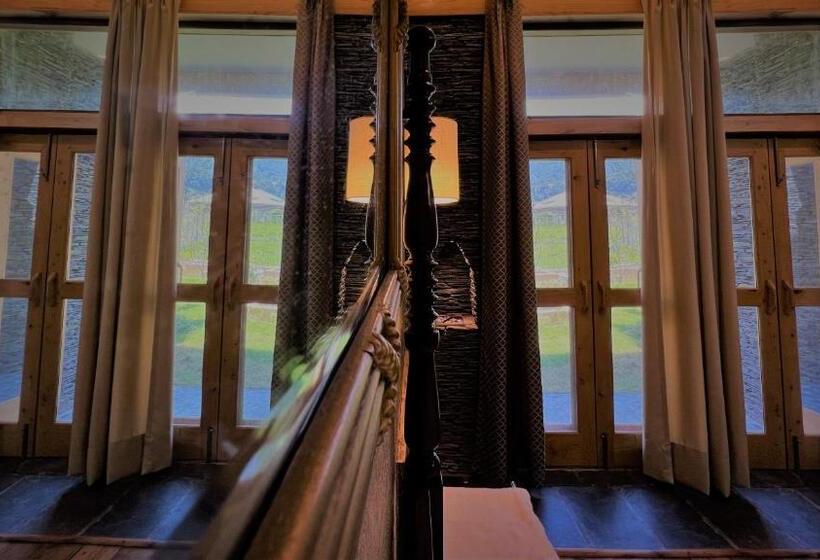 Hotel Osho Himalayas Meditation Resort