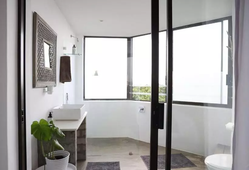 Majatalo At Lowerpoint Loft Style Studio