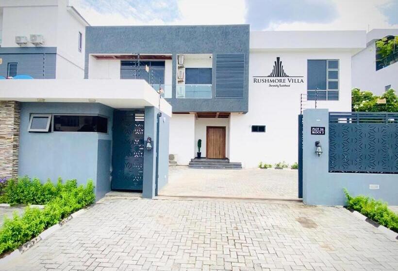 پانسیون Rushmore   Premier 1 Room